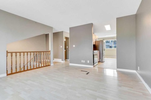 8 Whiteside Crescent, Red Deer, AB 