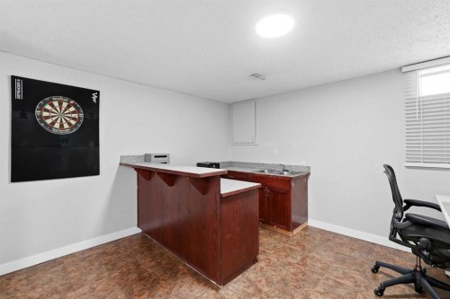 25 Clark Crescent, Red Deer, AB 