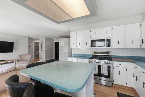 25 Clark Crescent, Red Deer, AB 