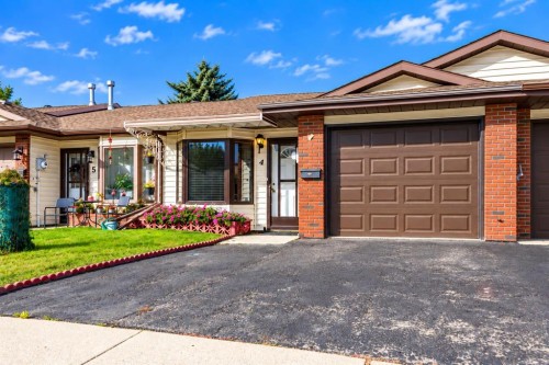 4-4240 46A Ave Crescent  Red Deer, AB T4N 6T9