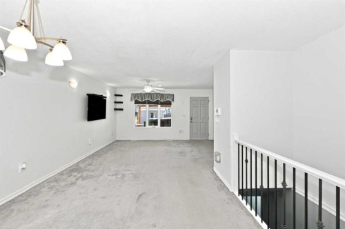 7601 41 Avenue, Camrose, AB 