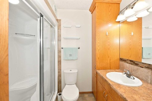 7601 41 Avenue, Camrose, AB 
