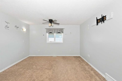 7601 41 Avenue, Camrose, AB 