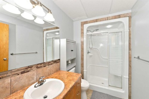 7601 41 Avenue, Camrose, AB 
