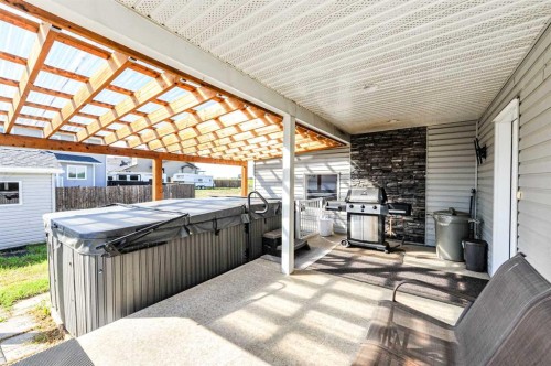 7601 41 Avenue, Camrose, AB 
