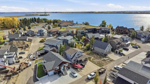 7062-35468 Range Road 30  Rural Red Deer County, AB T4G 0M3