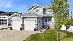 15 Cole Way Sylvan Lake, AB T4S 0L6