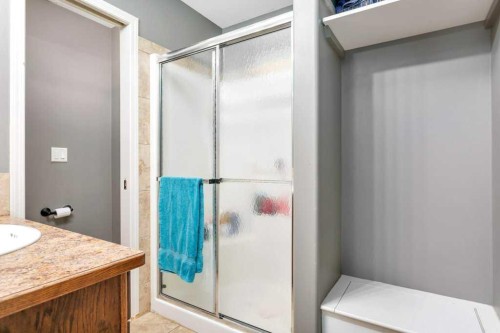39 Varty Close, Red Deer, AB 