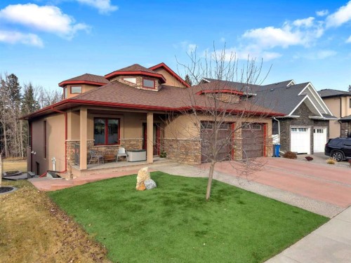 38 Grove Close, Red Deer, AB 