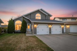 78 Dunning Crescent  Red Deer, AB S4R 2G3