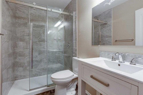48 Vanson Close, Red Deer, AB 