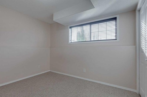 48 Vanson Close, Red Deer, AB 