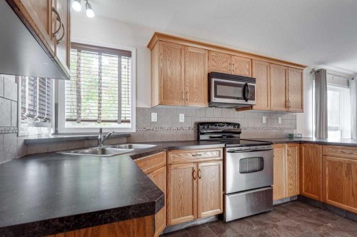 48 Vanson Close, Red Deer, AB 