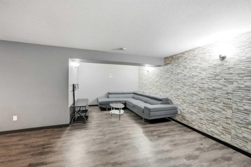 77 Aztec Crescent, Blackfalds, AB 