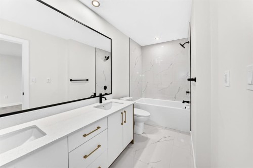 9 Landsdown Close, Red Deer, AB 