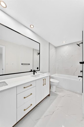 9 Landsdown Close, Red Deer, AB 