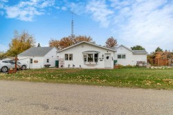 623 3 Avenue Elnora, AB T0M 0Y0