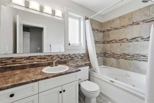 123 Robinson Crescent, Red Deer, AB 