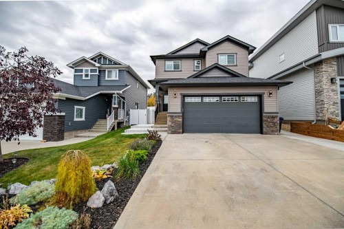 38 Cole Way  Sylvan Lake, AB T4S 0L5