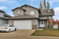 43 Lindman Close Sylvan Lake, AB T4S 2M5
