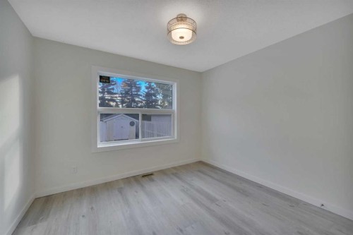 65 Roberts Crescent, Red Deer, AB 