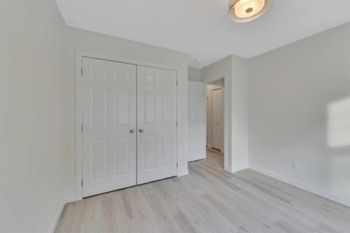 65 Roberts Crescent, Red Deer, AB 