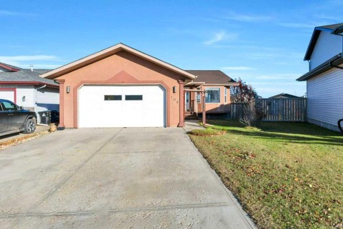 105 Pondside Crescent  Blackfalds, AB T4M 0G3