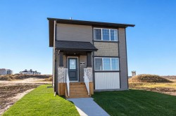 25 Beacon Hill Drive Sylvan Lake, AB T4S 0S9
