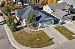 26 Firdale Close Sylvan Lake, AB T4S 2M1