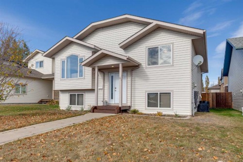 51 Plumtree Crescent  Blackfalds, AB T4M 0E1