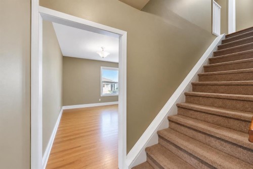 11 Poplar Crescent, Springbrook, AB 