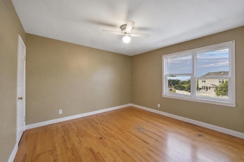11 Poplar Crescent, Springbrook, AB 