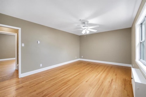 11 Poplar Crescent, Springbrook, AB 