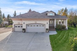 516 Park Ridge Close Camrose, AB T4V 4V2