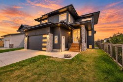 33 Thatcher Avenue Red Deer, AB T4P 0Y5