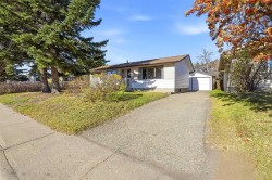 5404 46 Avenue Lacombe, AB T4L 1N1