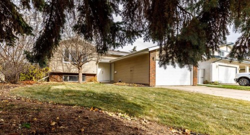 102 Welton Crescent  Red Deer, AB T4N 6B3