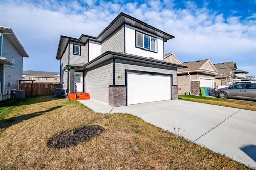 10 Travis Close  Red Deer, AB T4P 0W5