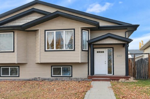 220 Jordan Parkway  Red Deer, AB T4P 0E2