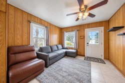 5509 50 Street Ponoka, AB T4J 1G7