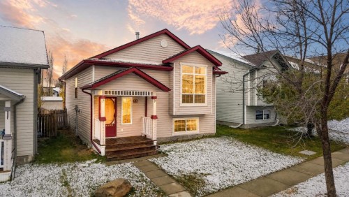 55 Wildrose Drive  Sylvan Lake, AB T4S 2K8