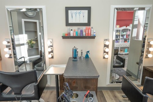 5834 Ab-2, Lacombe, AB 