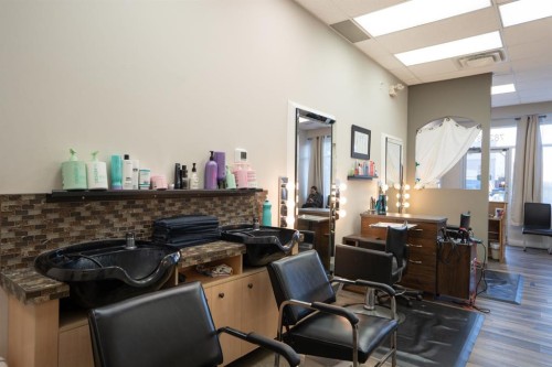 5834 Ab-2, Lacombe, AB 