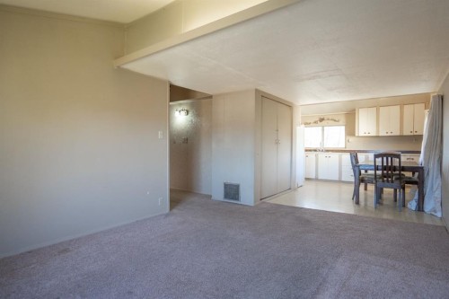 4 Sproule Place, Bashaw, AB 