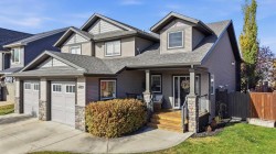 4109 45 Avenue Sylvan Lake, AB T4S 0B9