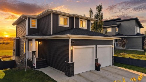 19 VanVeller Way  Sylvan Lake, AB T4S 0M4