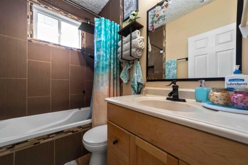 5218 45 Street, Camrose, AB 