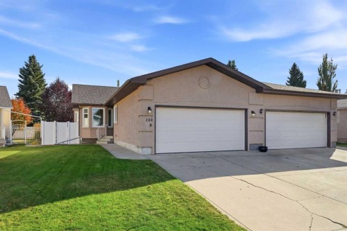 180 Doran Crescent  Red Deer, AB T4R 2K3