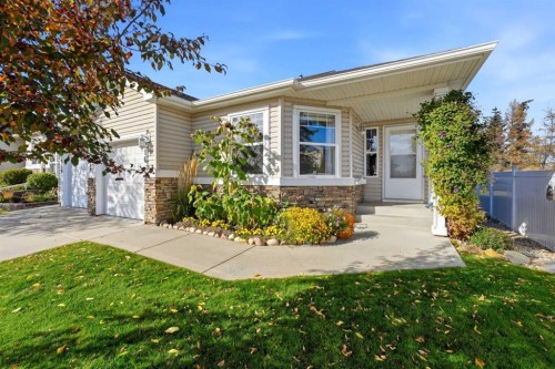 216 Jenkins Drive  Red Deer, AB T4P 3X1