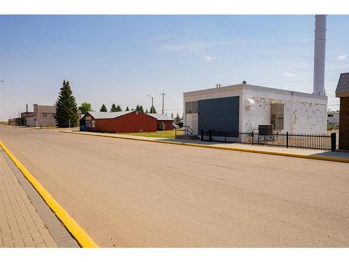 506 7 Avenue, Warner, AB 